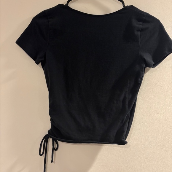 Hollister Crop Top - Picture 2 of 3